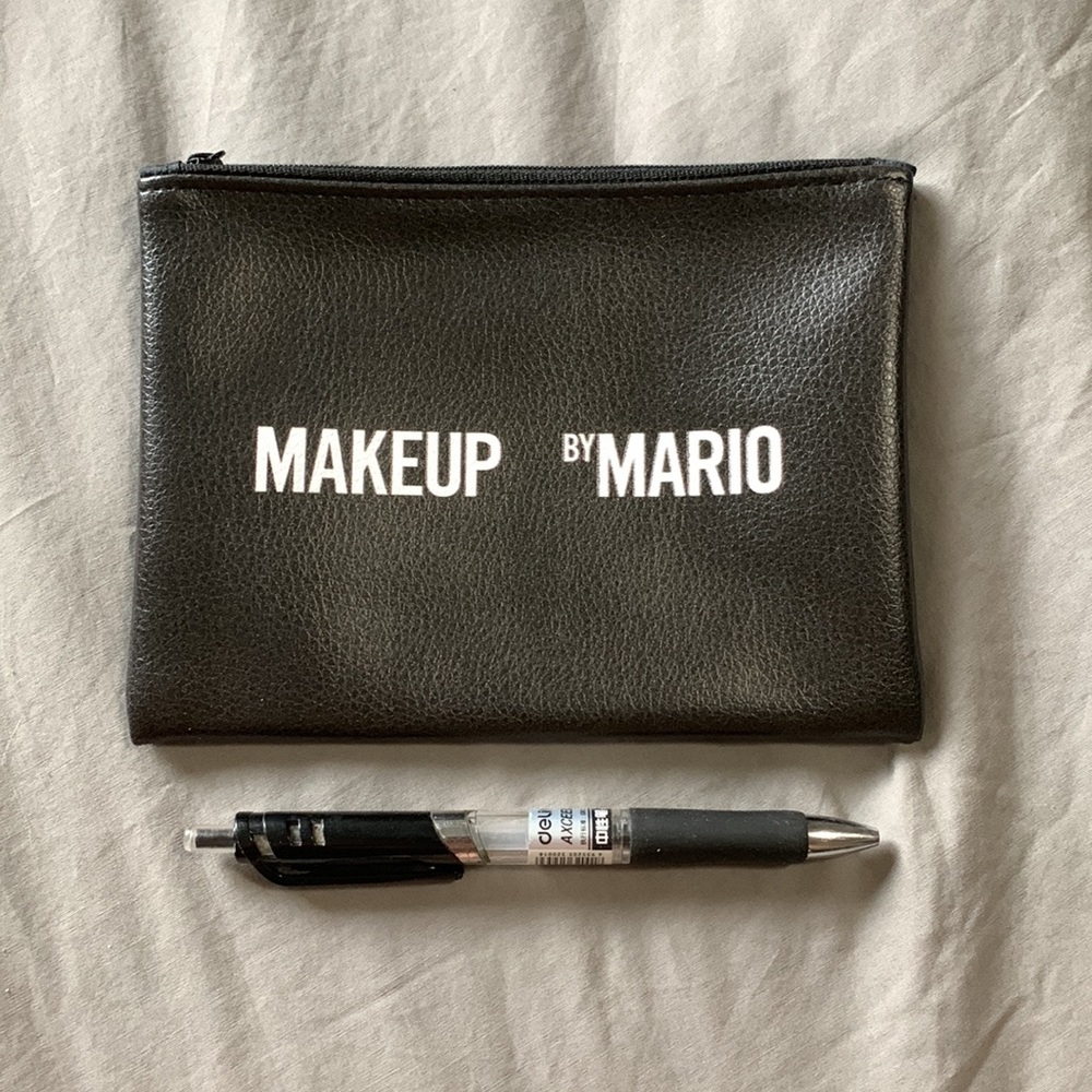 5 Assorted Make-Up Bags - Picture 6 of 10